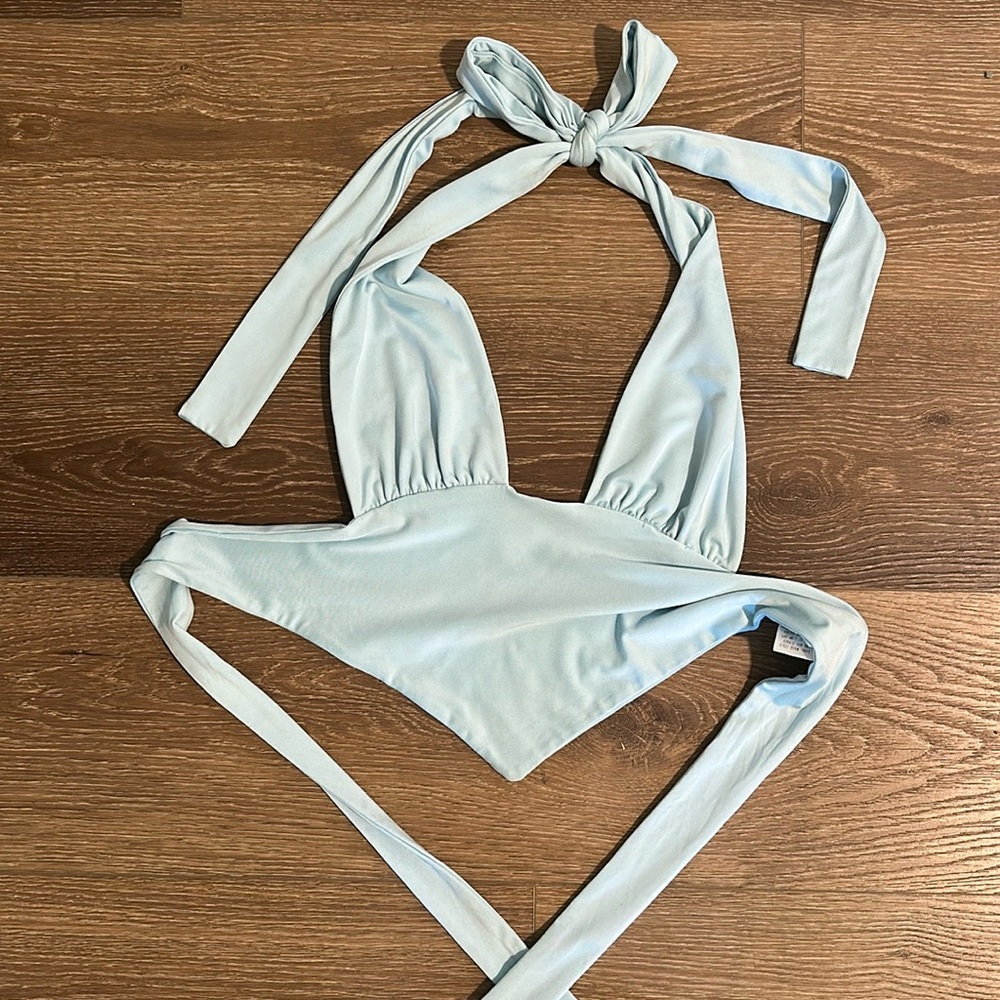 Halter tie top size small.